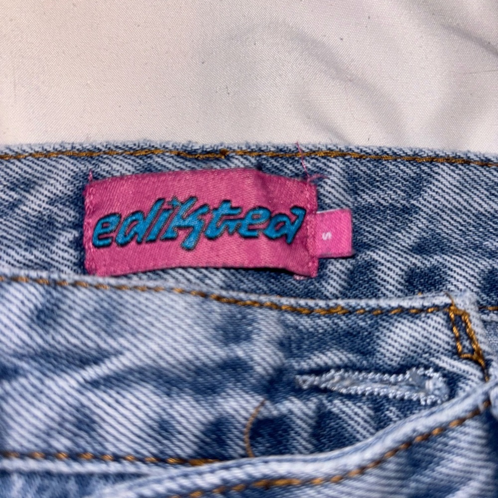 Edikted Boyfriend Jeans - Picture 5 of 8